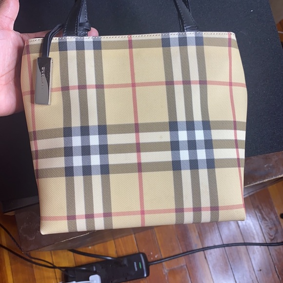 AUTHENTIC BURBERRY NOVA CHECK MICRO TOTE BAG - Picture 7 of 9